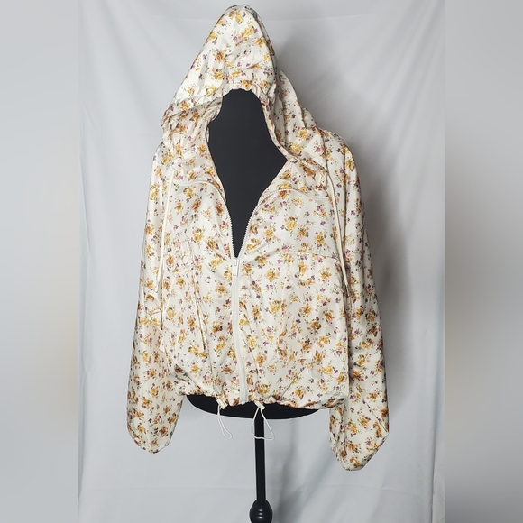 Floral Windbreaker - Picture 2 of 8